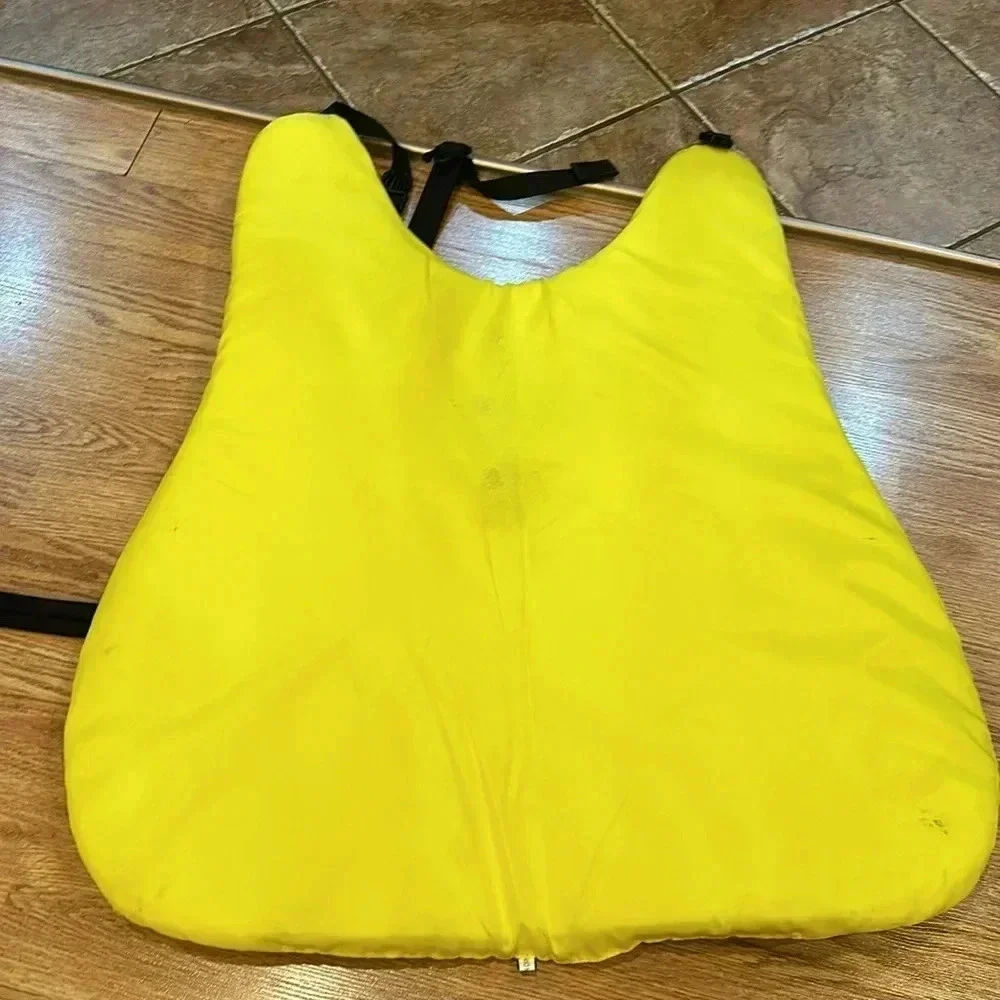 NWT SEACHOICE Dog Life Vest Life Preserver Adjustable XL 90+ lbs Model 86350